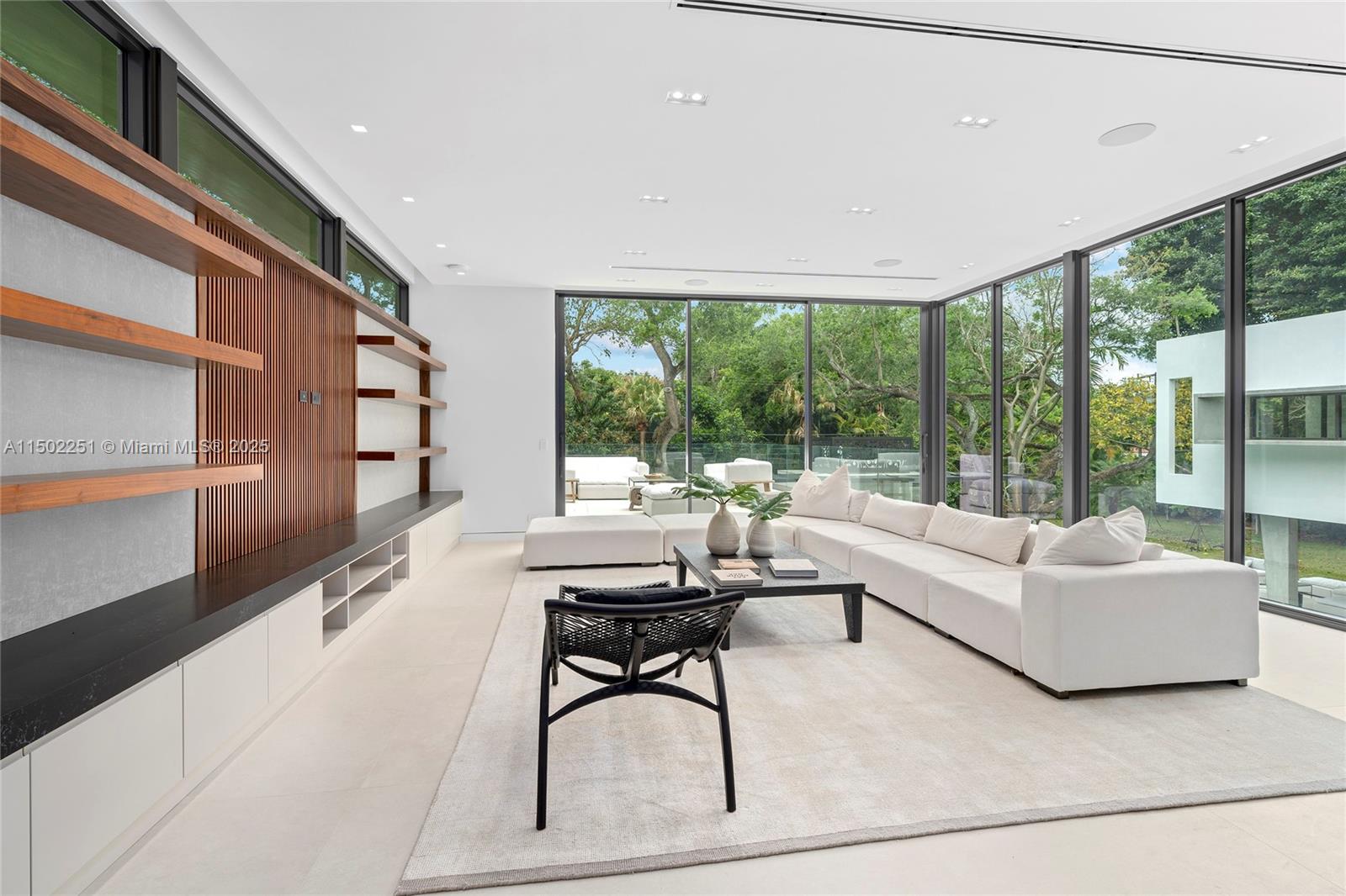 SNAPPER CREEK LAKES SUB - Residential