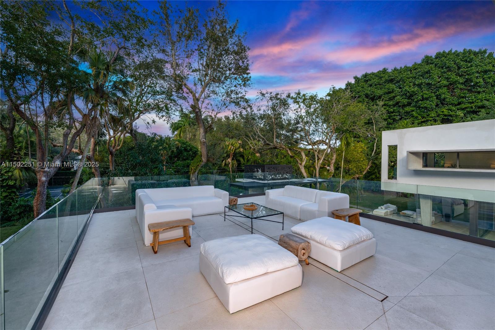 SNAPPER CREEK LAKES SUB - Residential