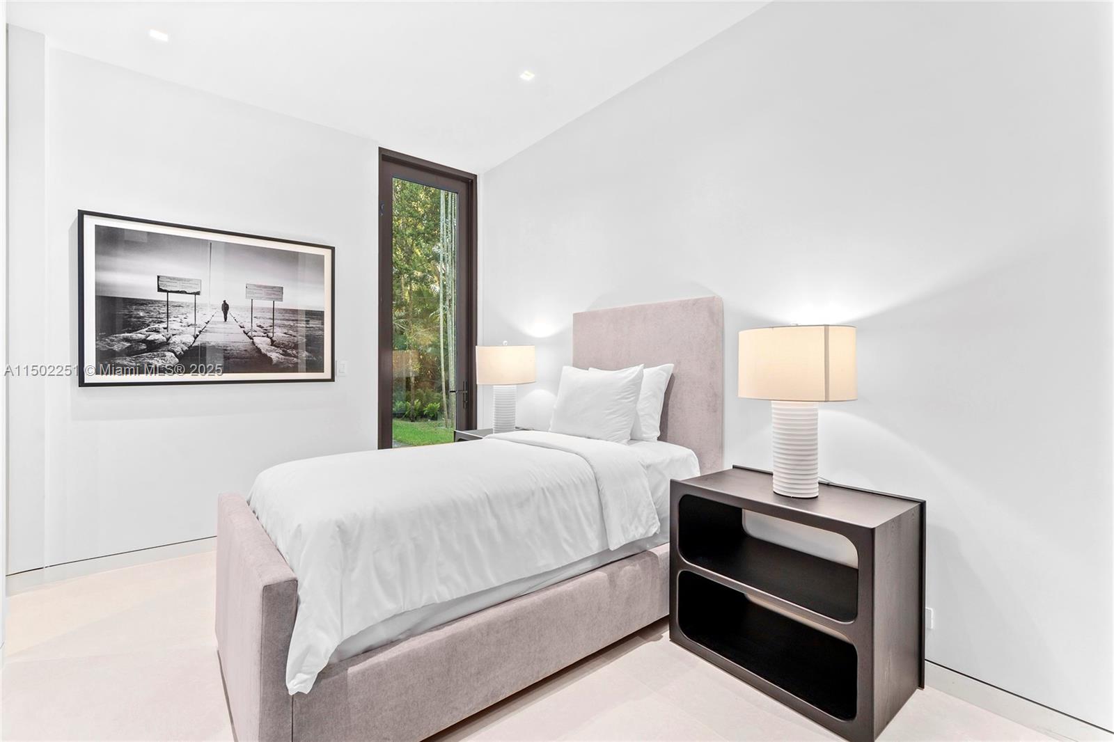 SNAPPER CREEK LAKES SUB - Residential