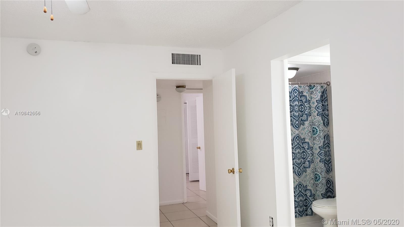 THE GARDENS OF KENDALL CO - Residential Lease