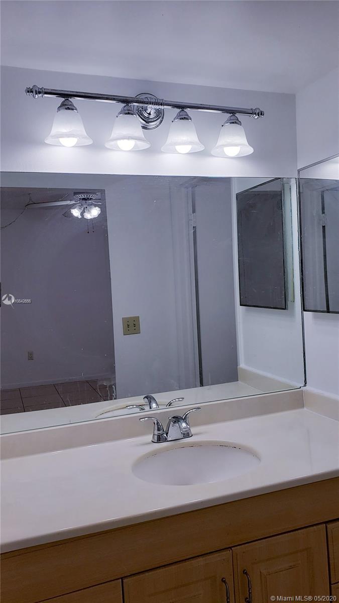 THE GARDENS OF KENDALL CO - Residential Lease