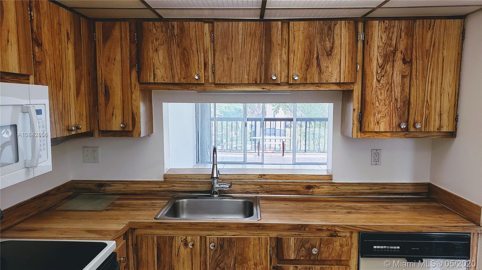 THE GARDENS OF KENDALL CO - Residential Lease