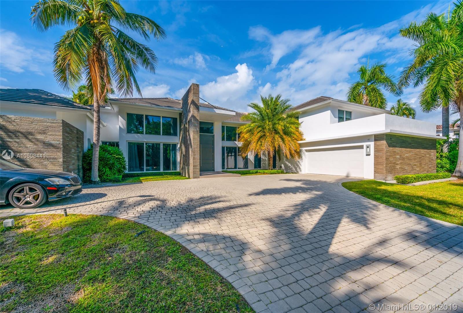 GOLDEN BEACH SEC D - Residential