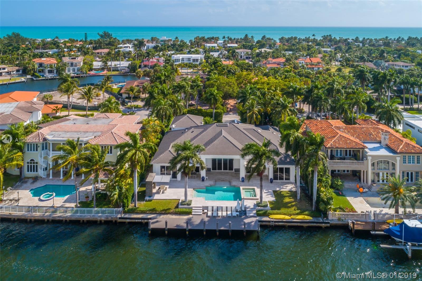 GOLDEN BEACH SEC D - Residential