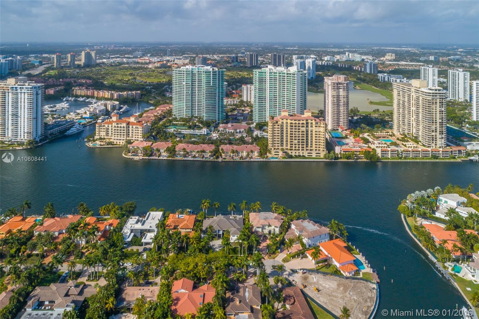 GOLDEN BEACH SEC D - Residential