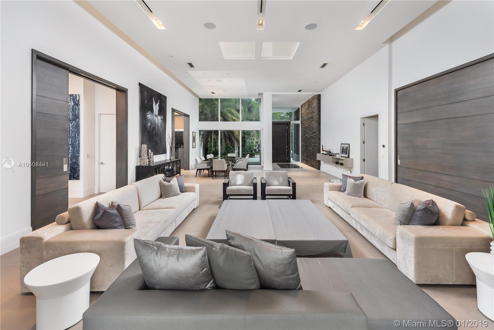 GOLDEN BEACH SEC D - Residential