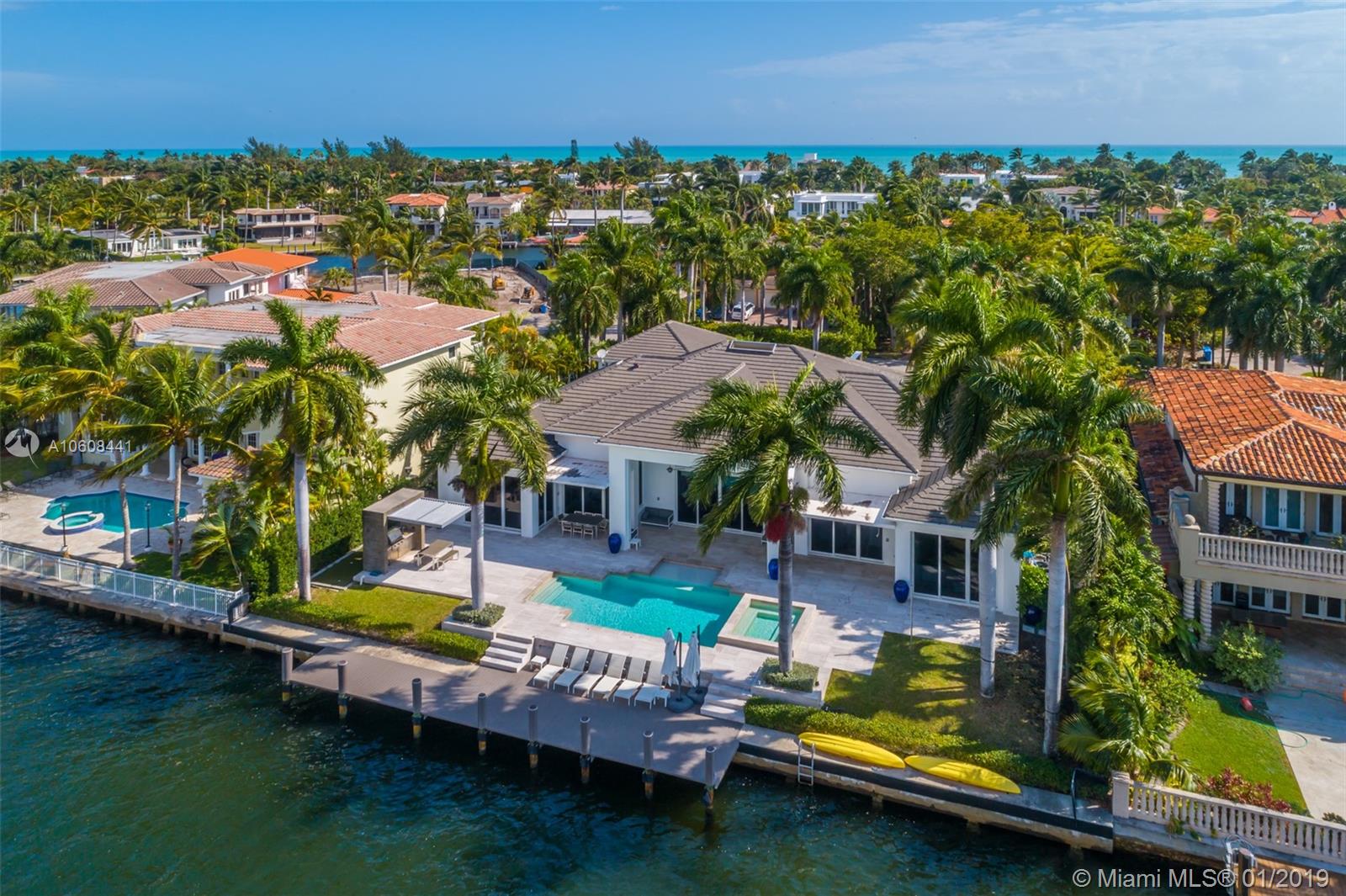 GOLDEN BEACH SEC D - Residential