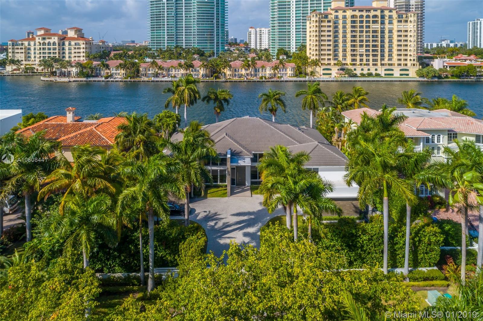 GOLDEN BEACH SEC D - Residential