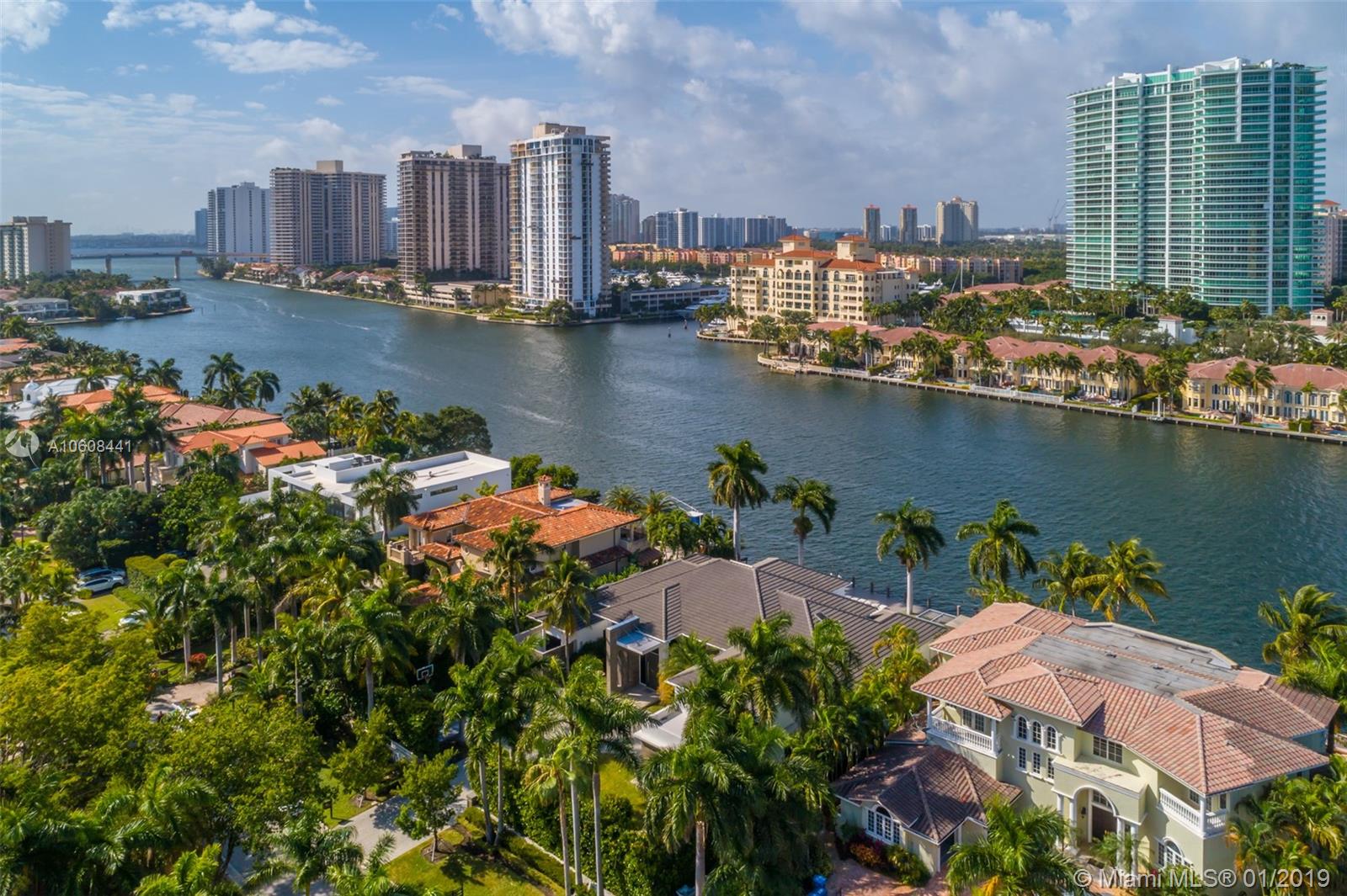 GOLDEN BEACH SEC D - Residential