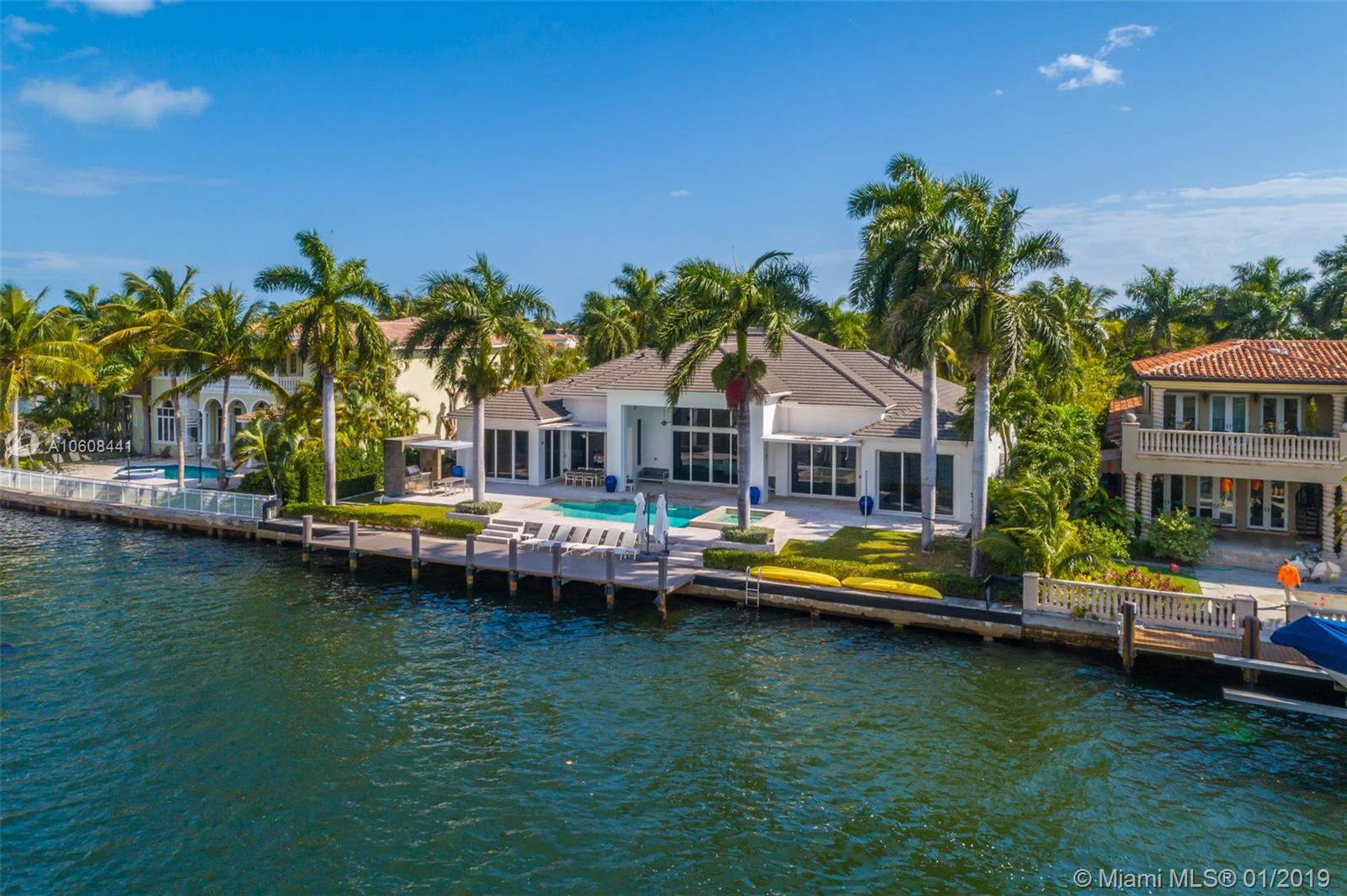 GOLDEN BEACH SEC D - Residential