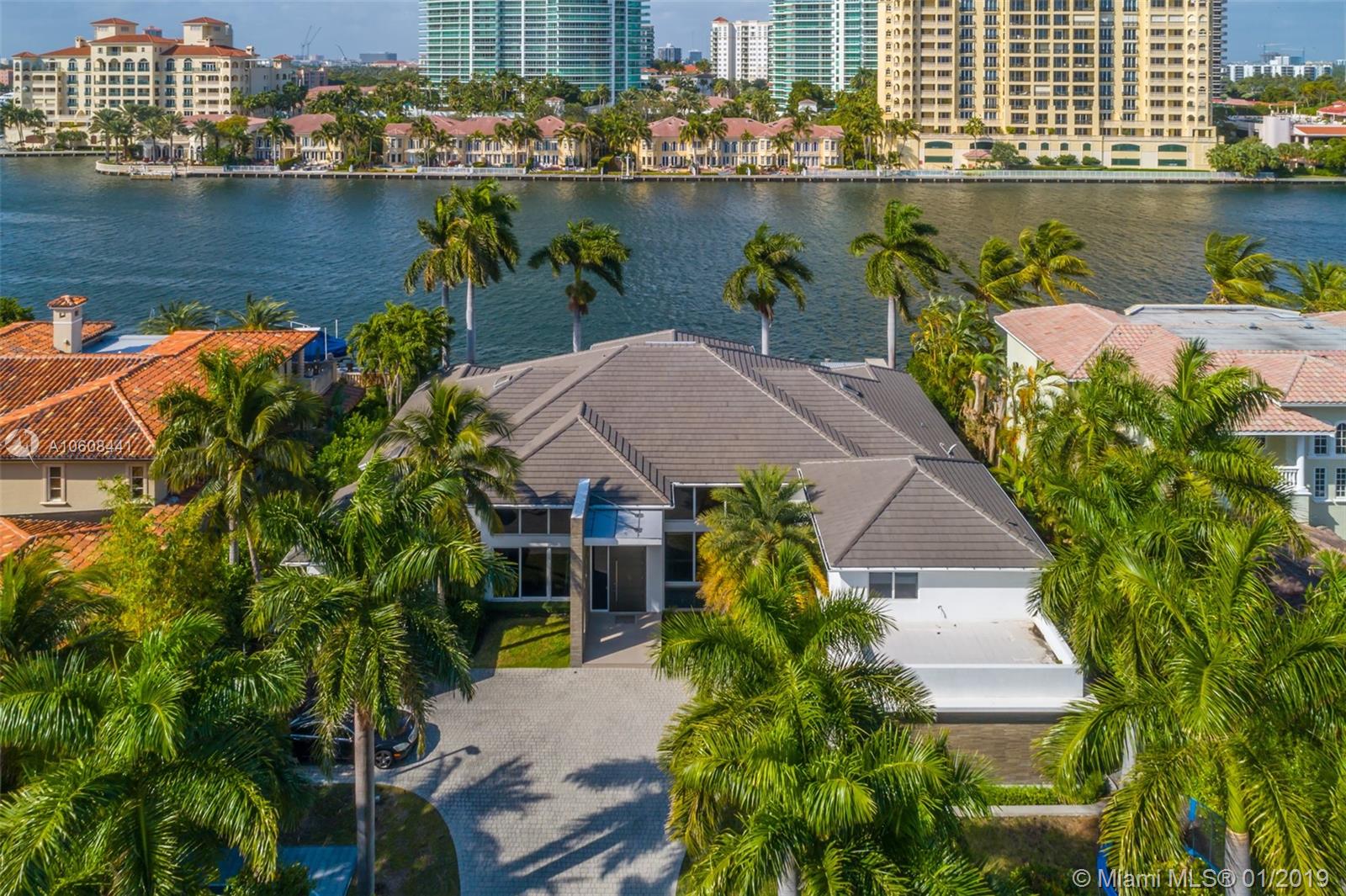 GOLDEN BEACH SEC D - Residential