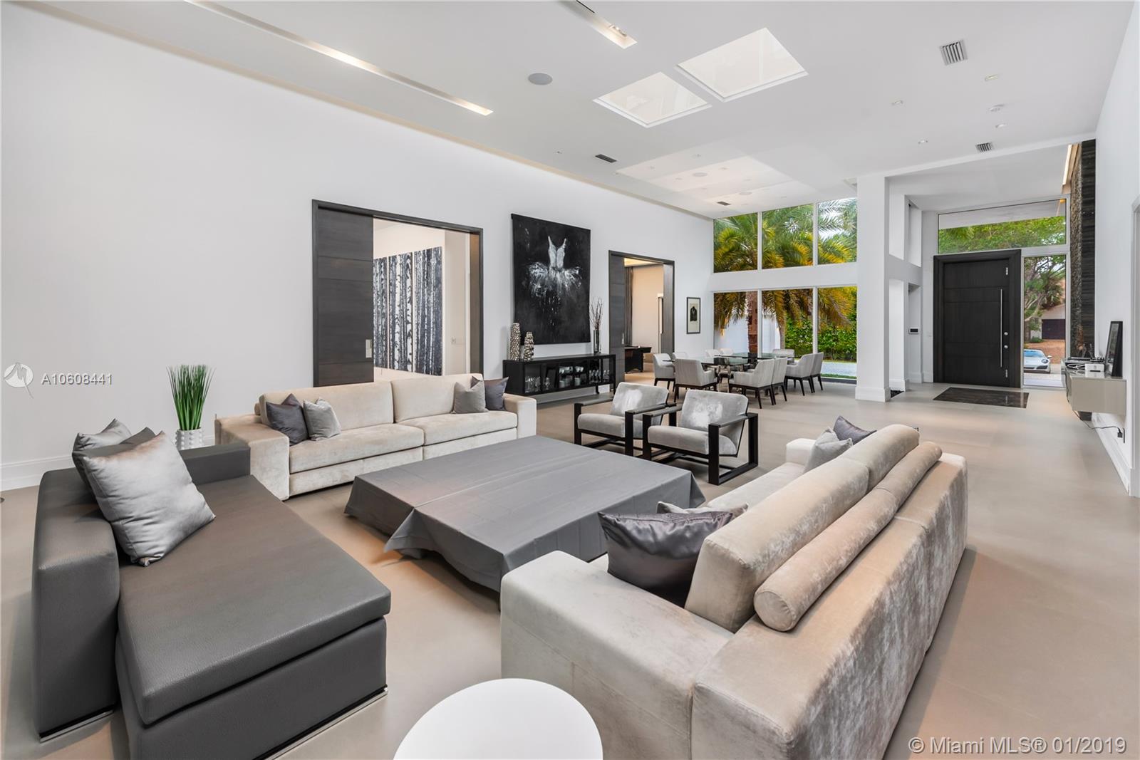 GOLDEN BEACH SEC D - Residential