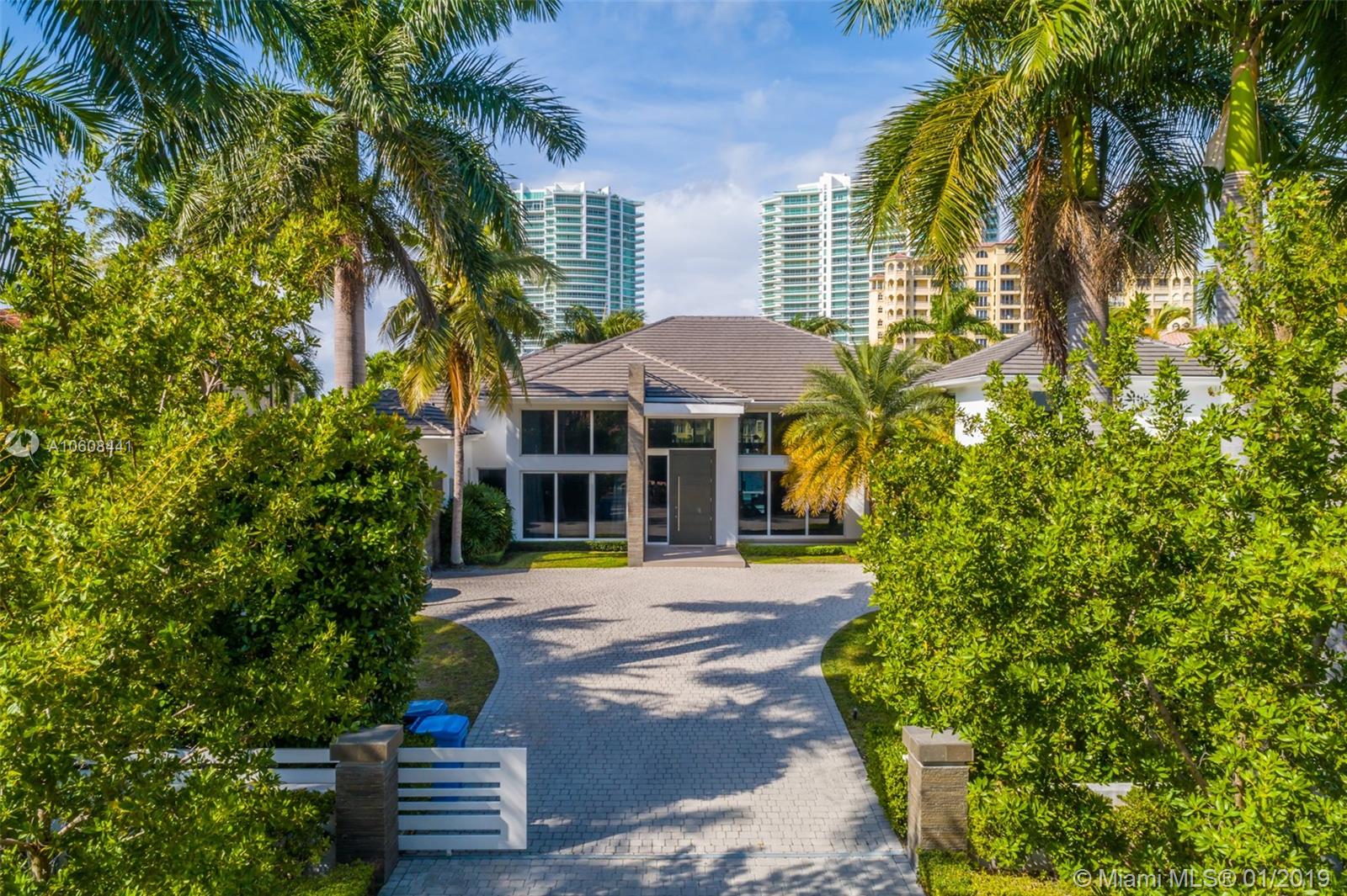 GOLDEN BEACH SEC D - Residential