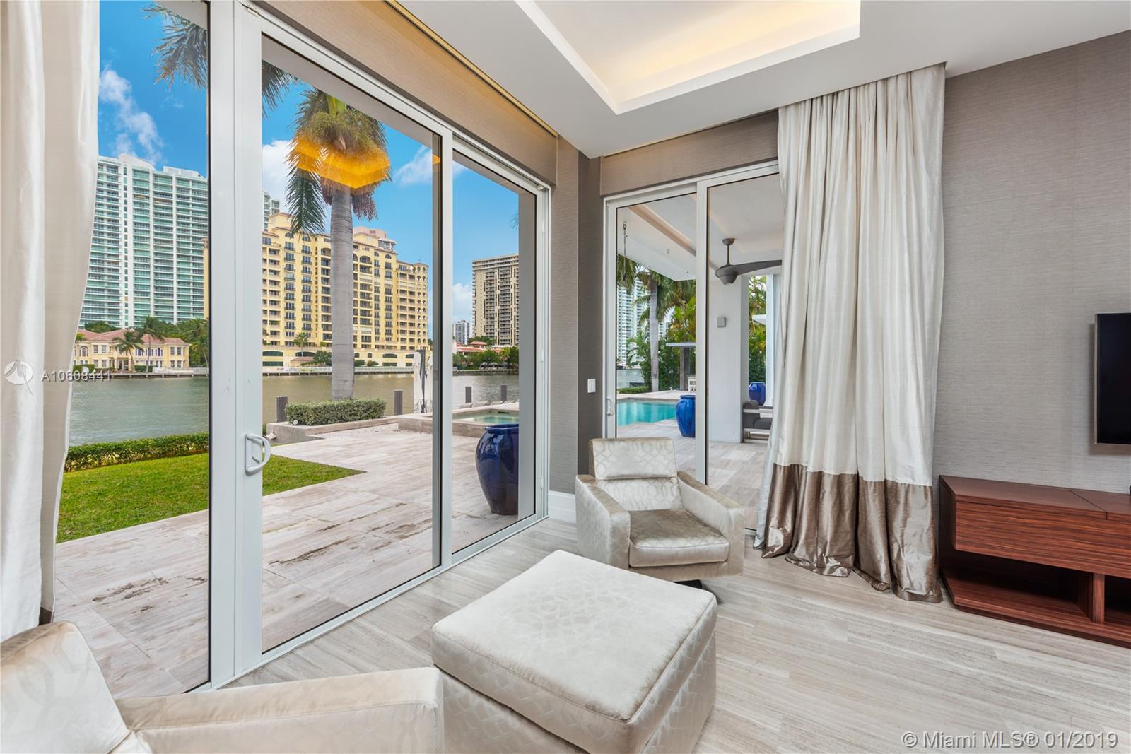 GOLDEN BEACH SEC D - Residential