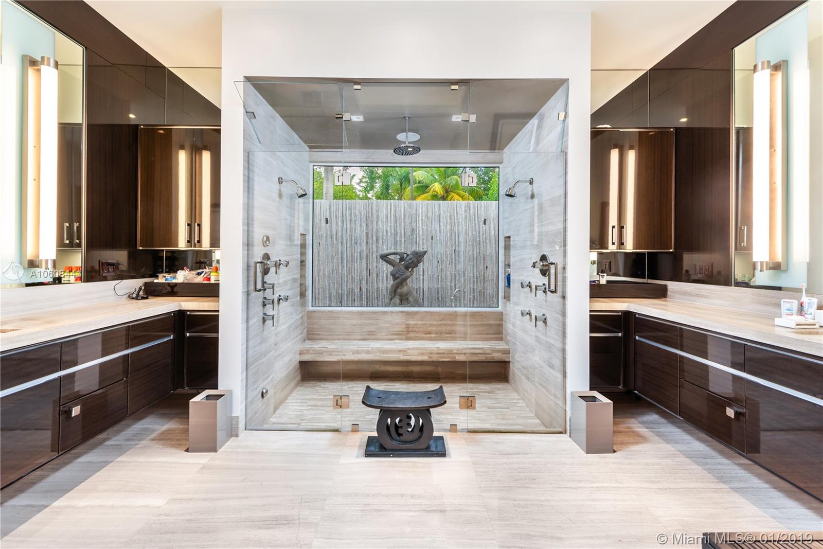 GOLDEN BEACH SEC D - Residential