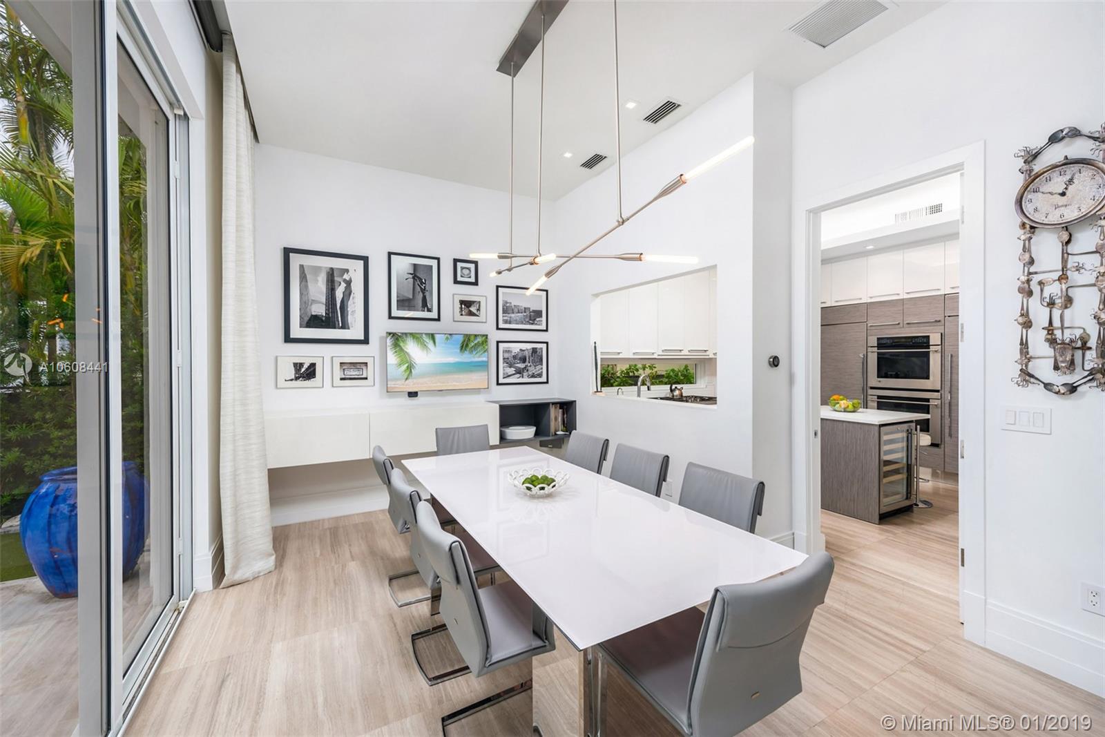 GOLDEN BEACH SEC D - Residential