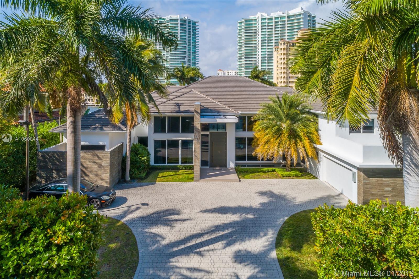 GOLDEN BEACH SEC D - Residential