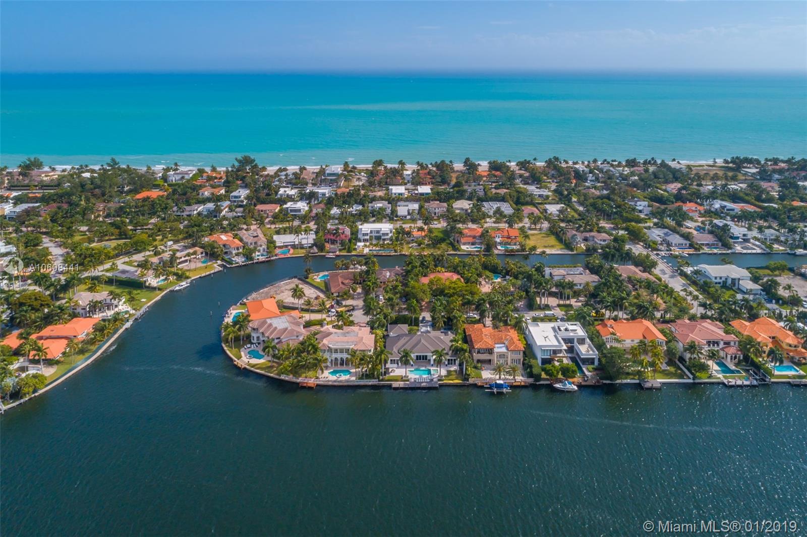 GOLDEN BEACH SEC D - Residential