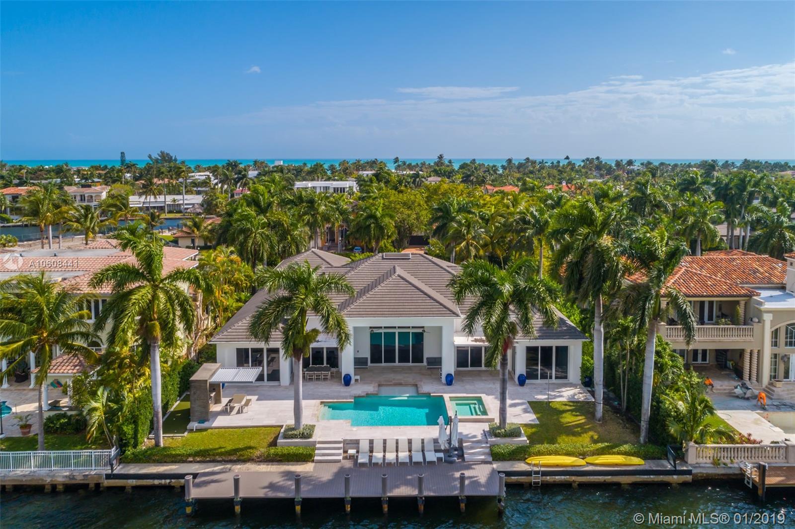 GOLDEN BEACH SEC D - Residential