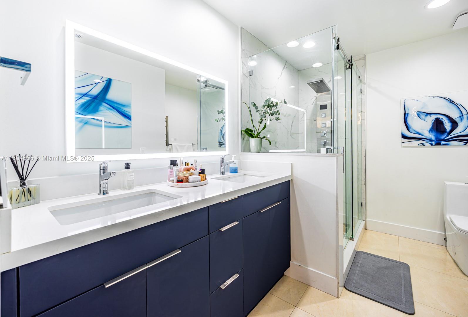 LAKES OF PALM SPRINGS - Residential