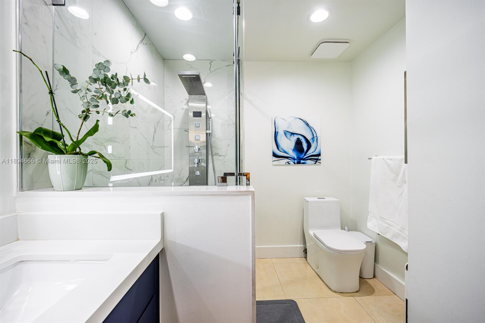 LAKES OF PALM SPRINGS - Residential