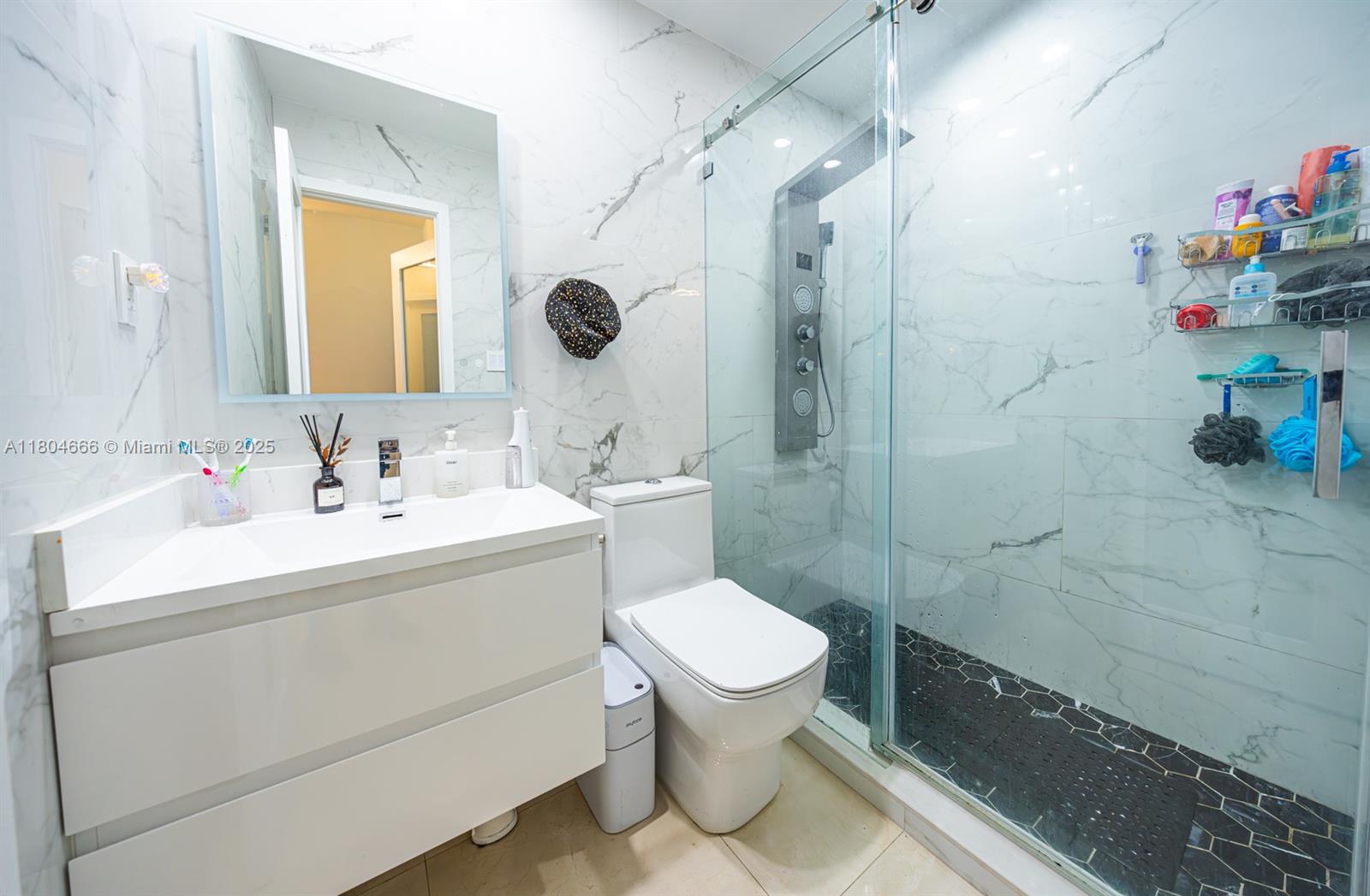 LAKES OF PALM SPRINGS - Residential