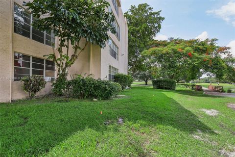 A home in Davie