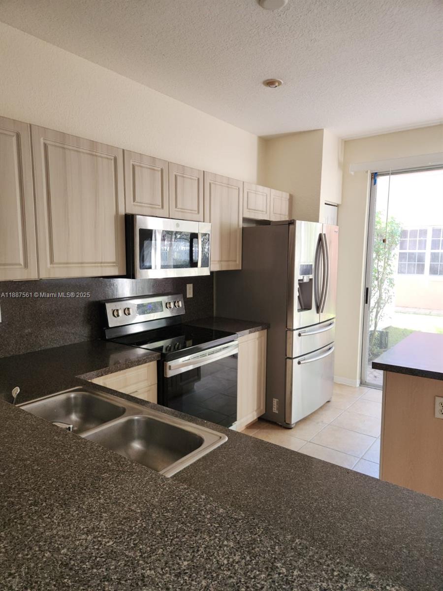 NEXT SUNRISE ENSEMBLE - Residential
