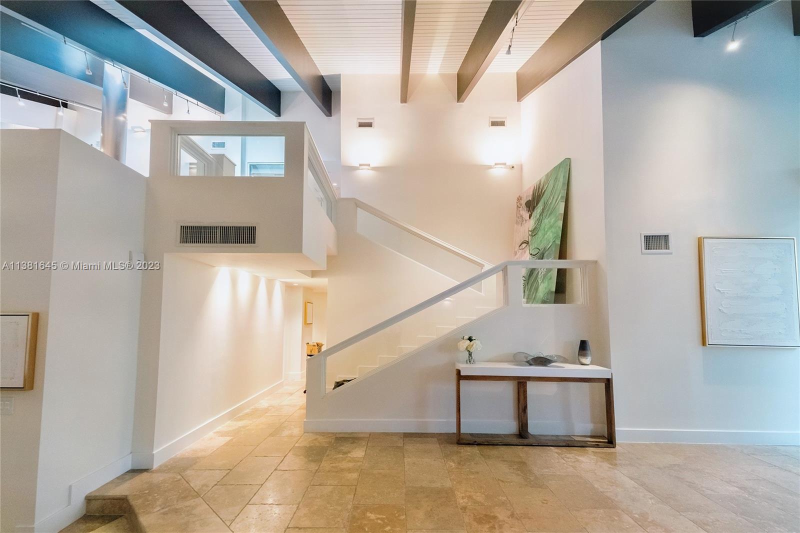 EU-1 - ESTATES, - Residential