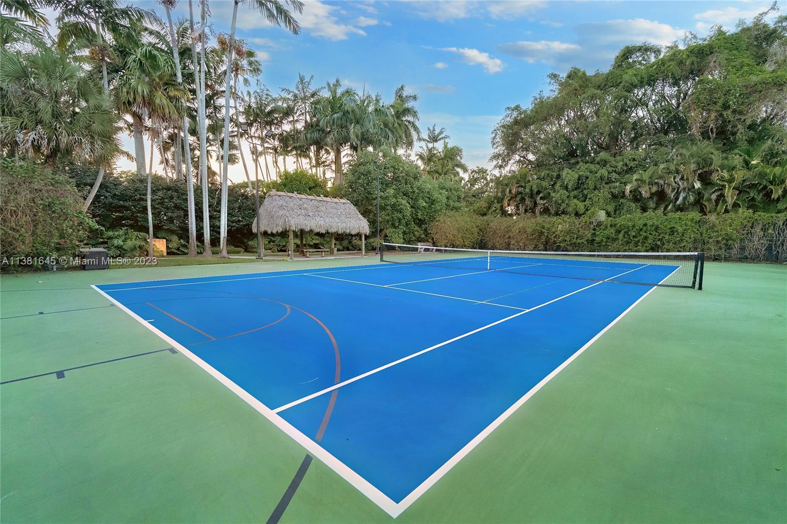 EU-1 - ESTATES, - Residential