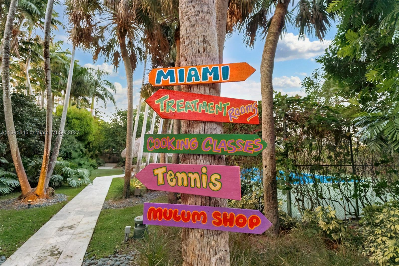 EU-1 - ESTATES, - Residential