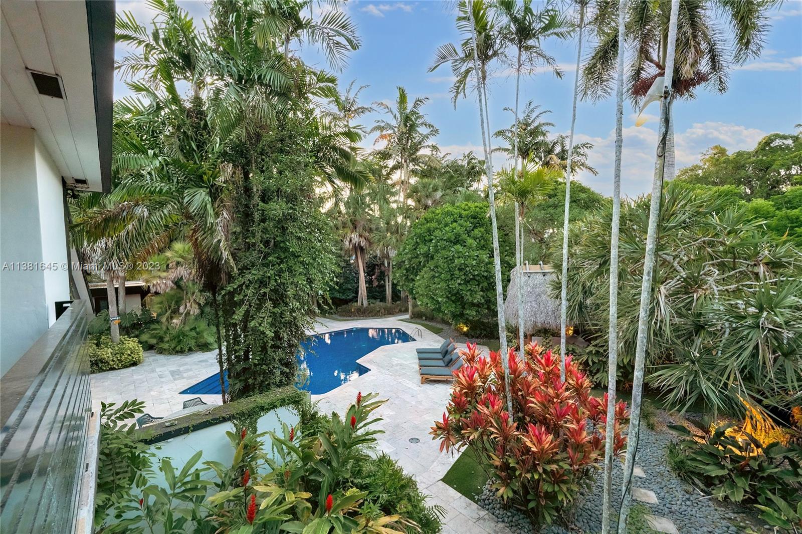 EU-1 - ESTATES, - Residential