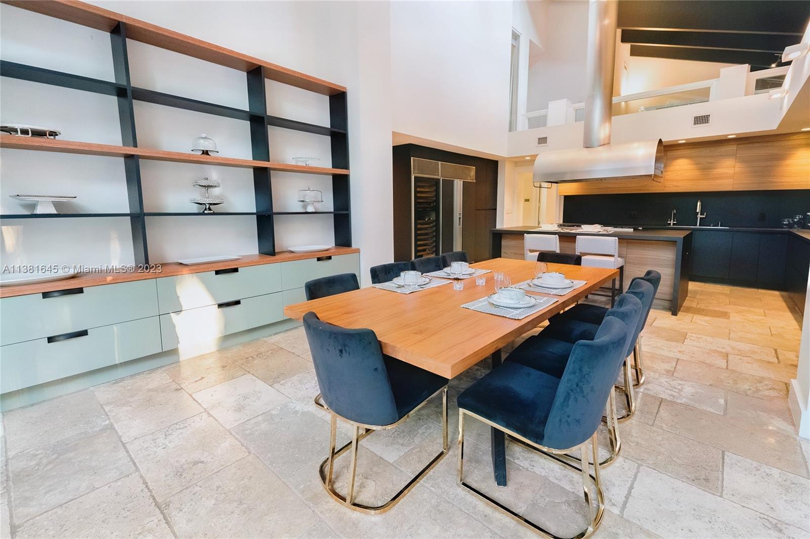 EU-1 - ESTATES, - Residential