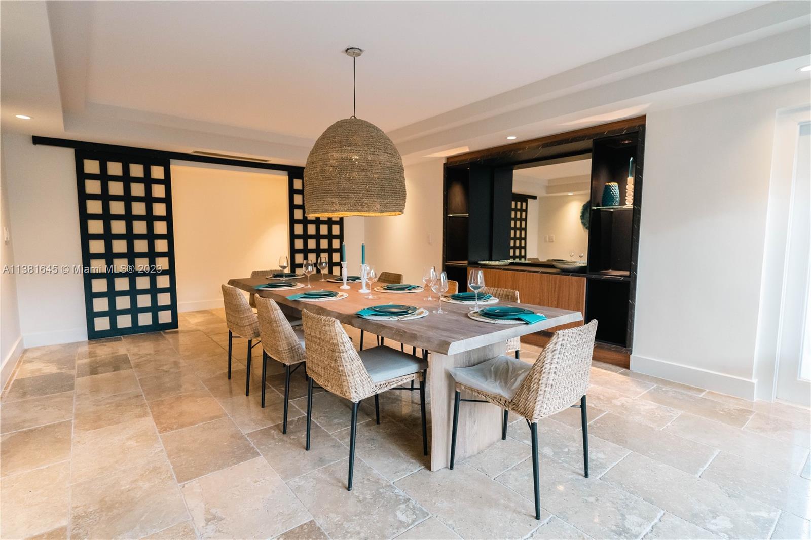 EU-1 - ESTATES, - Residential