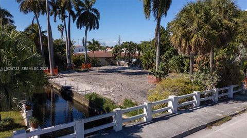 848 NW 18th Ave Miami FL 33125