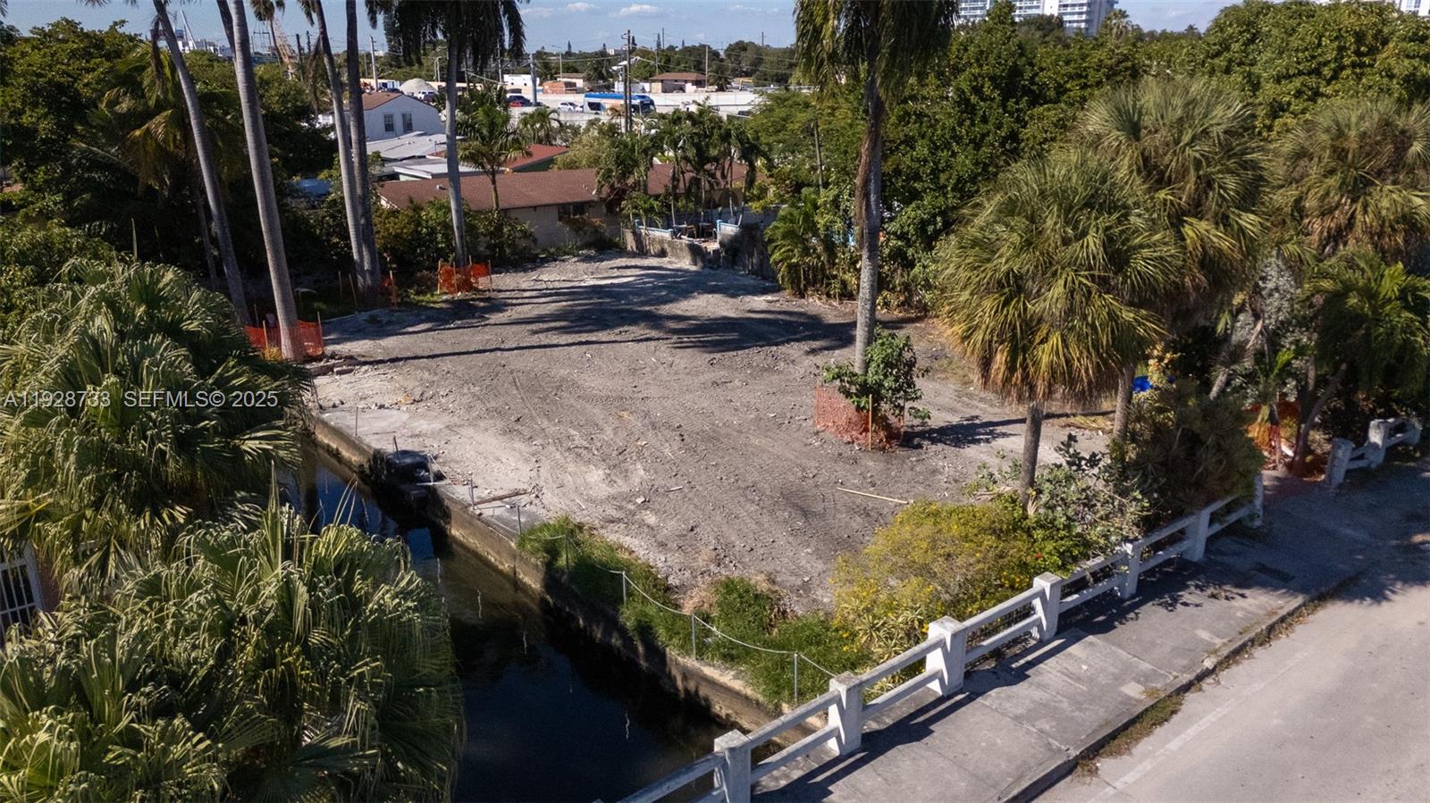 LAWRENCE PARK AMD - Land