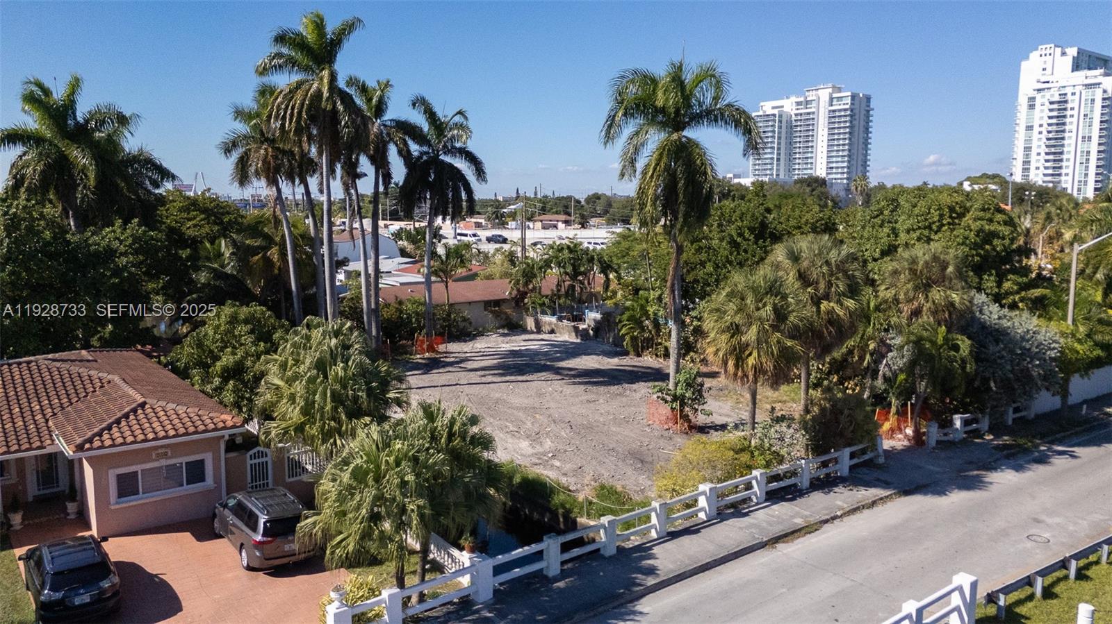 LAWRENCE PARK AMD - Land