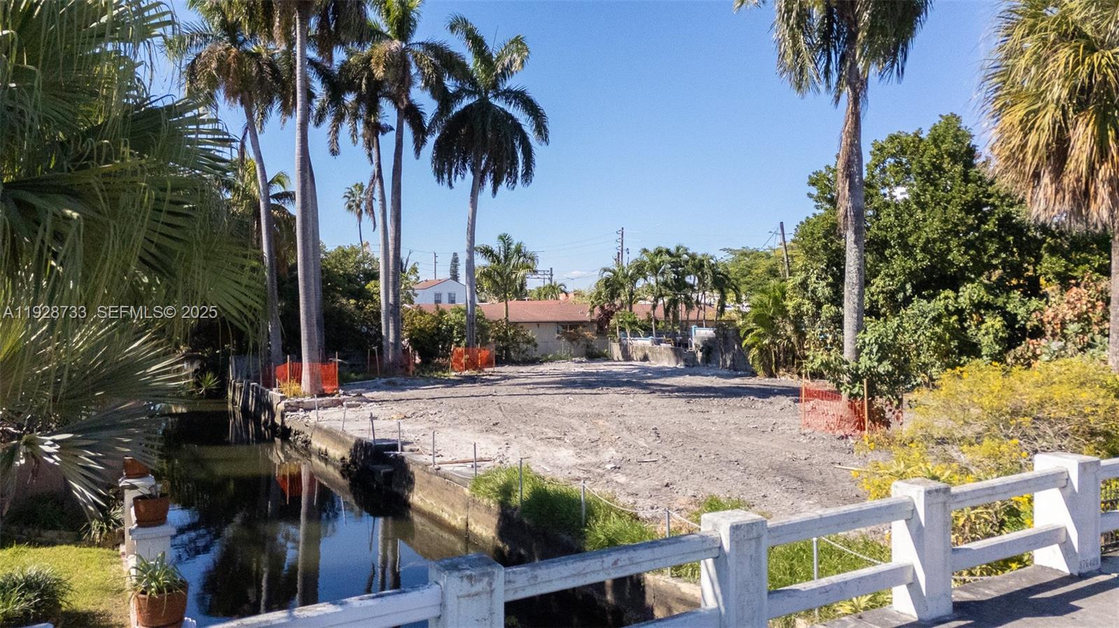 LAWRENCE PARK AMD - Land