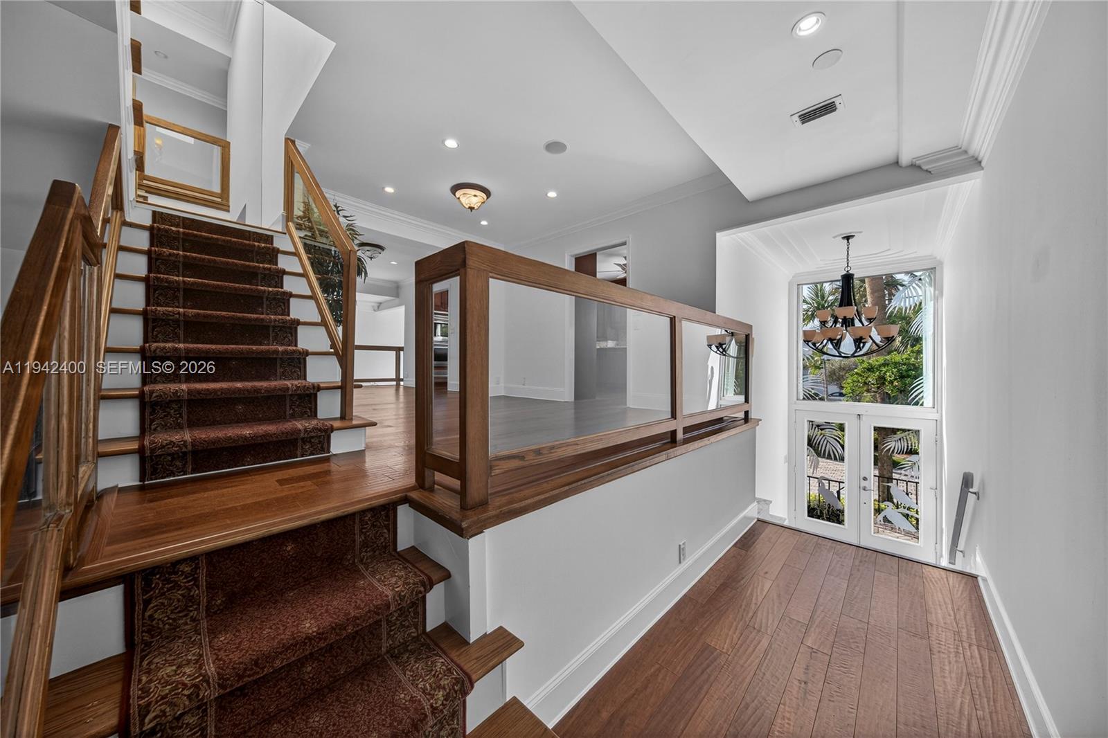 1194 Hillsboro Mile 12