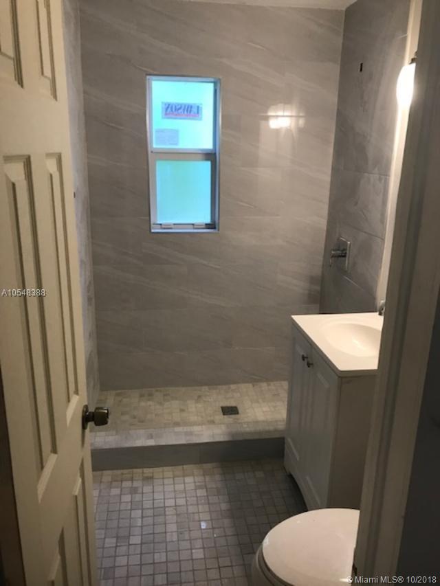 OAK RIDGE PARK - Residential Lease