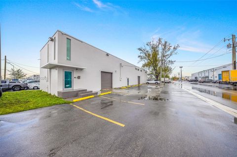 7550 W 2nd Ct Hialeah FL 33014