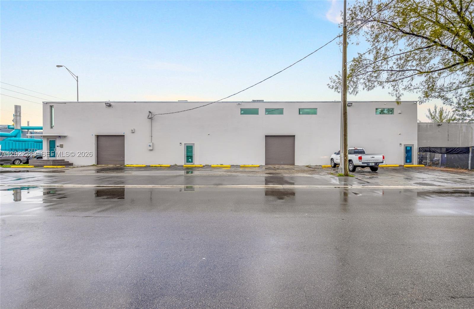 7550 W 2nd Ct