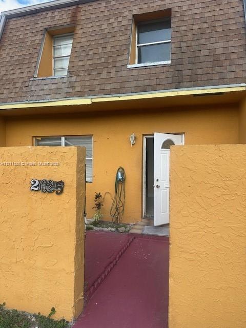Rental Property at 2625 Nw 60th Way 202, Sunrise, Miami-Dade County, Florida - Bedrooms: 3 
Bathrooms: 3  - $2,400 MO.