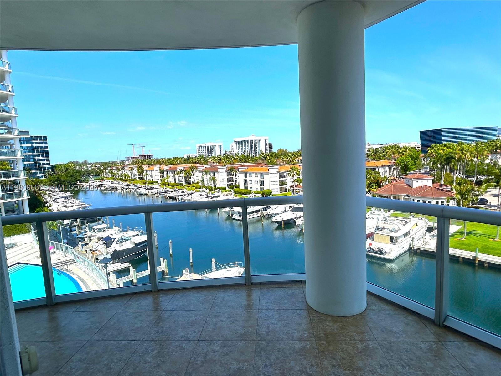 3131 NE 188 ST 2-601