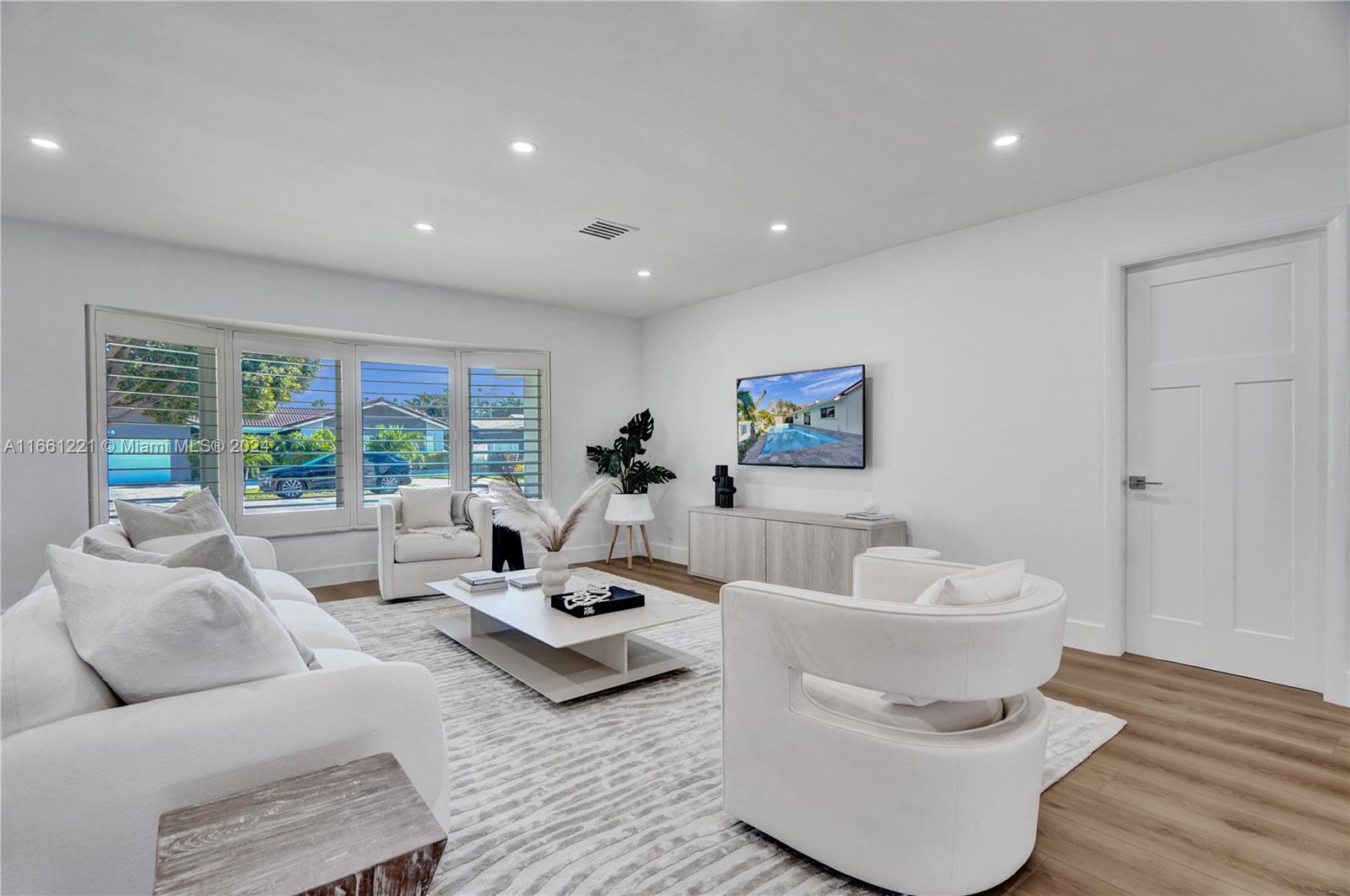 BAL HARBOUR 1ST ADD - Residential