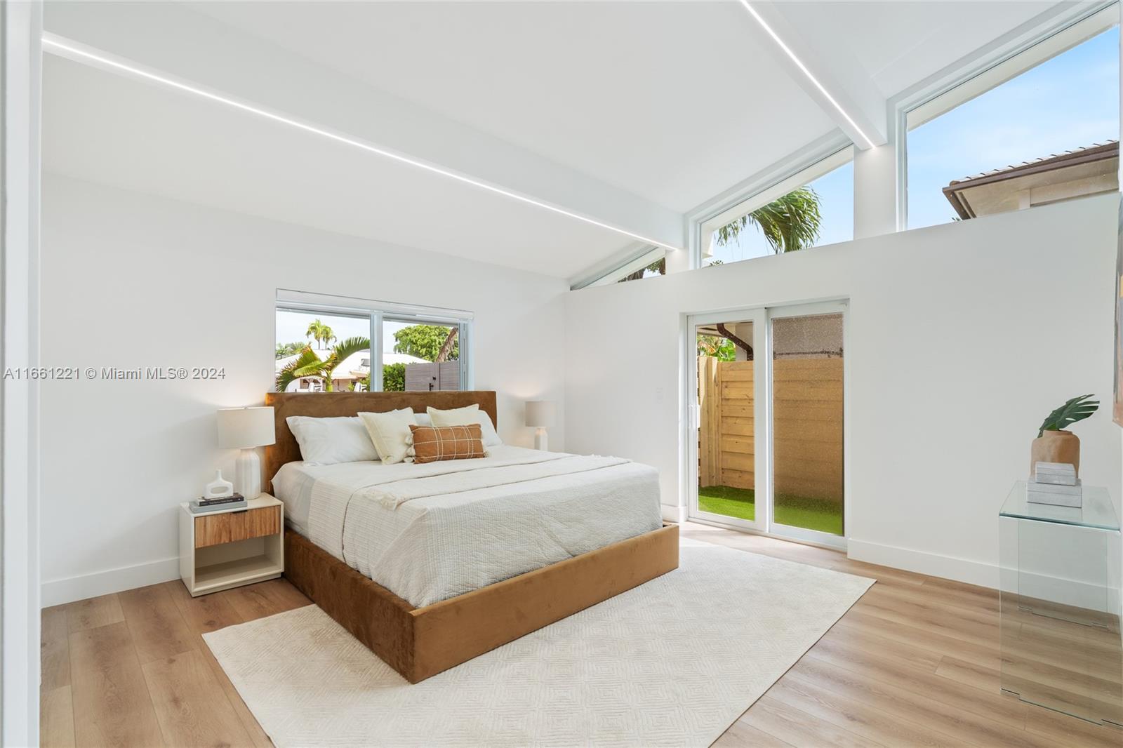 BAL HARBOUR 1ST ADD - Residential