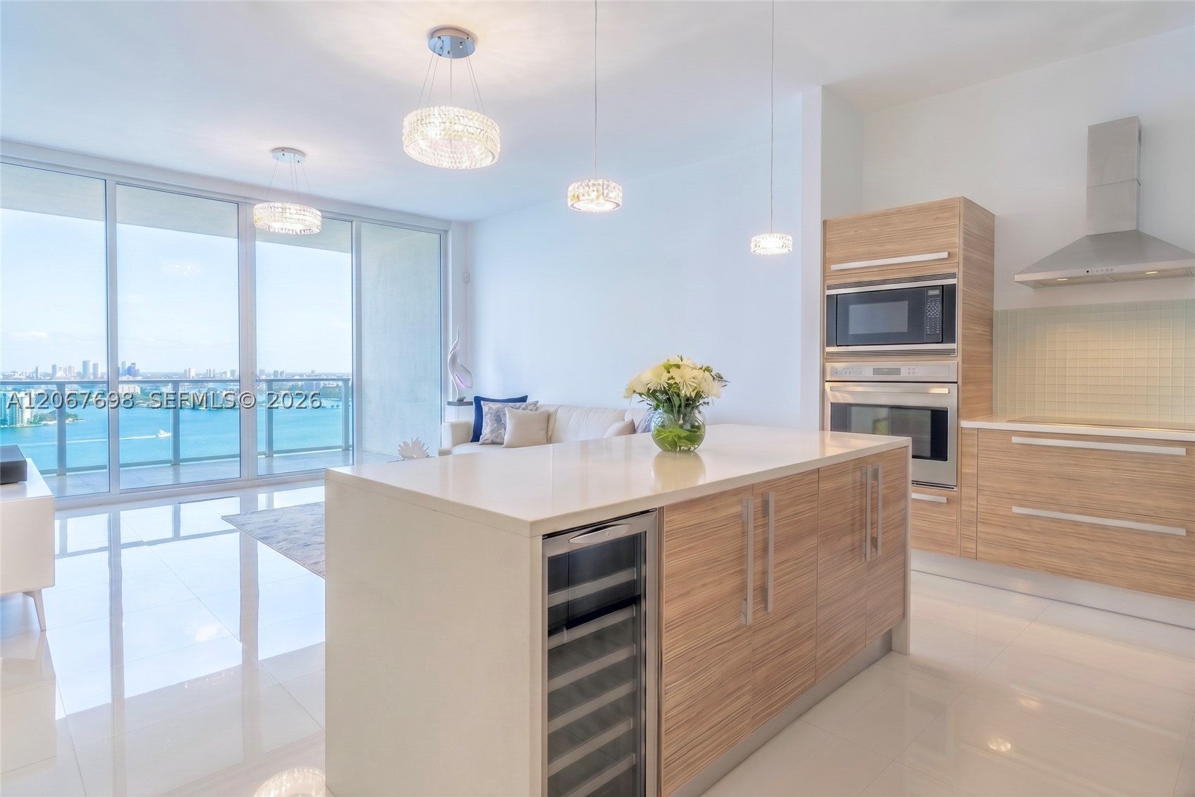 2020 N Bayshore Dr 2404