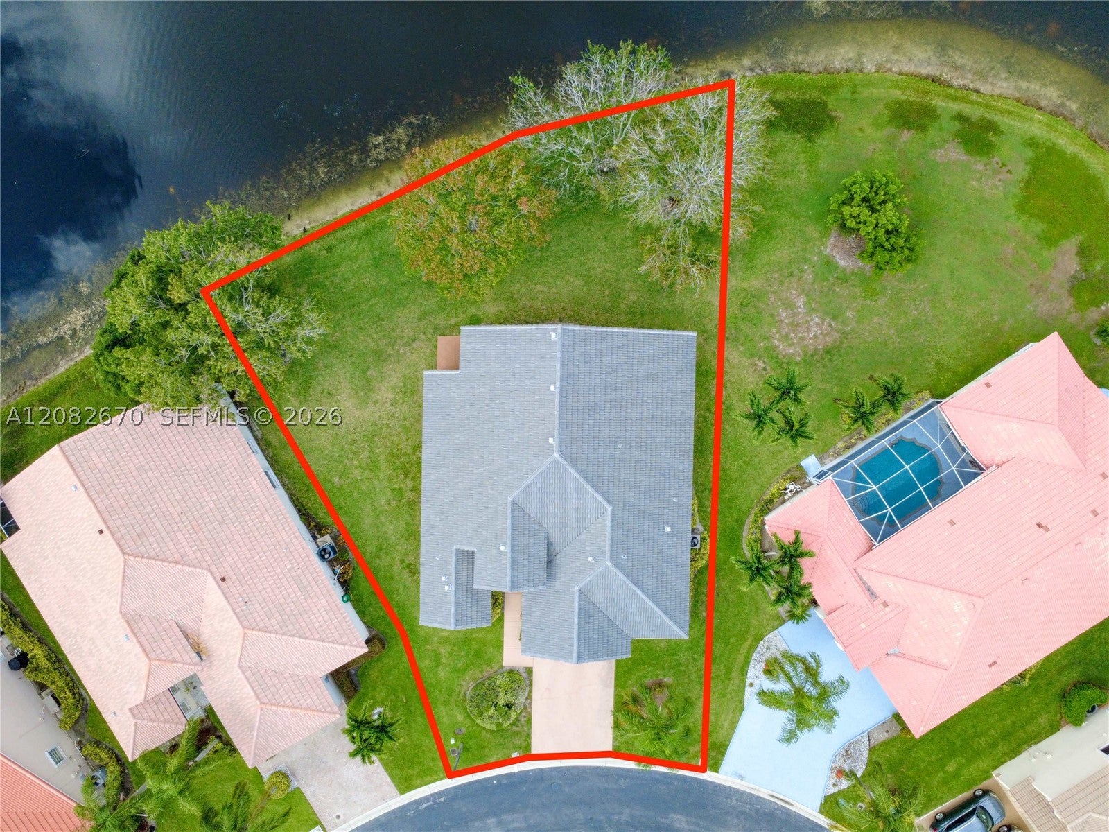 2549 Egret Lake Dr