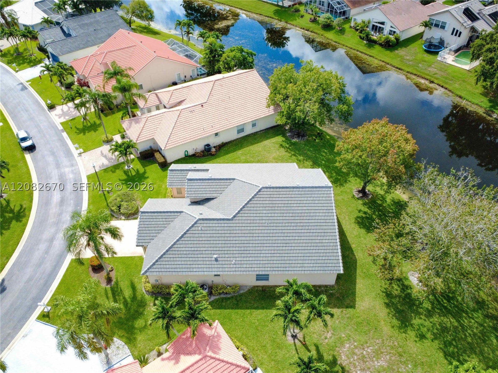 2549 Egret Lake Dr