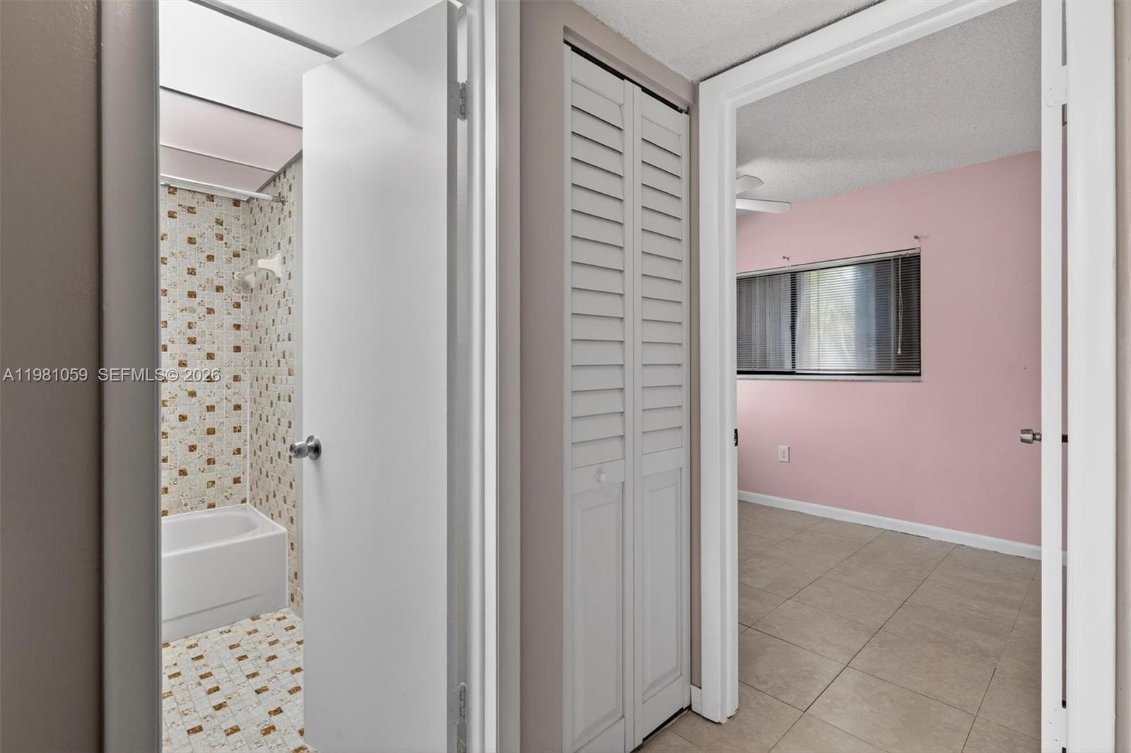 THE HORIZONS CONDO #5 - Residential